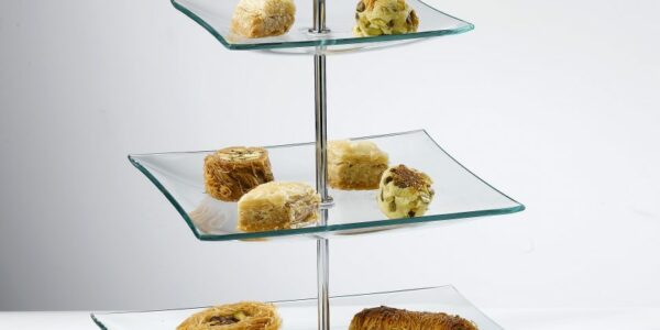 P69 CAKE STAND