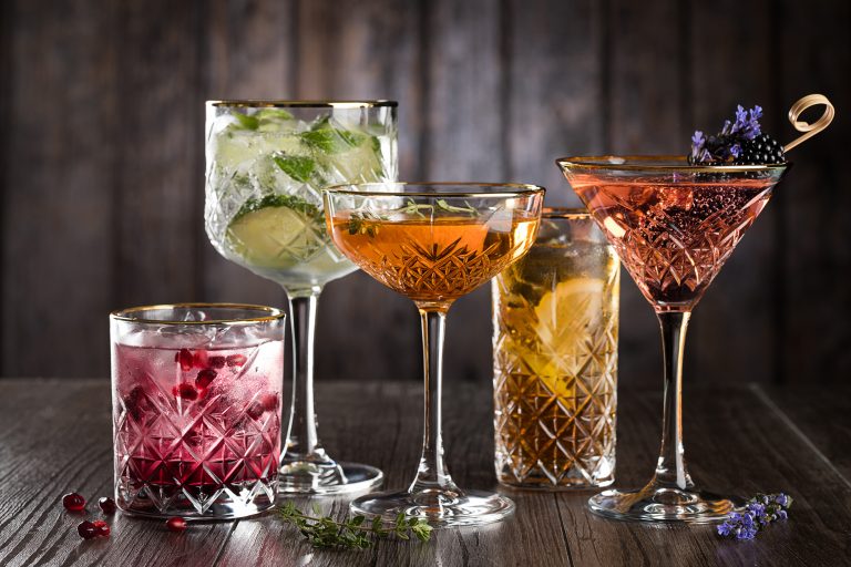 5 Glassware Tips & Trends Guaranteed To Impress