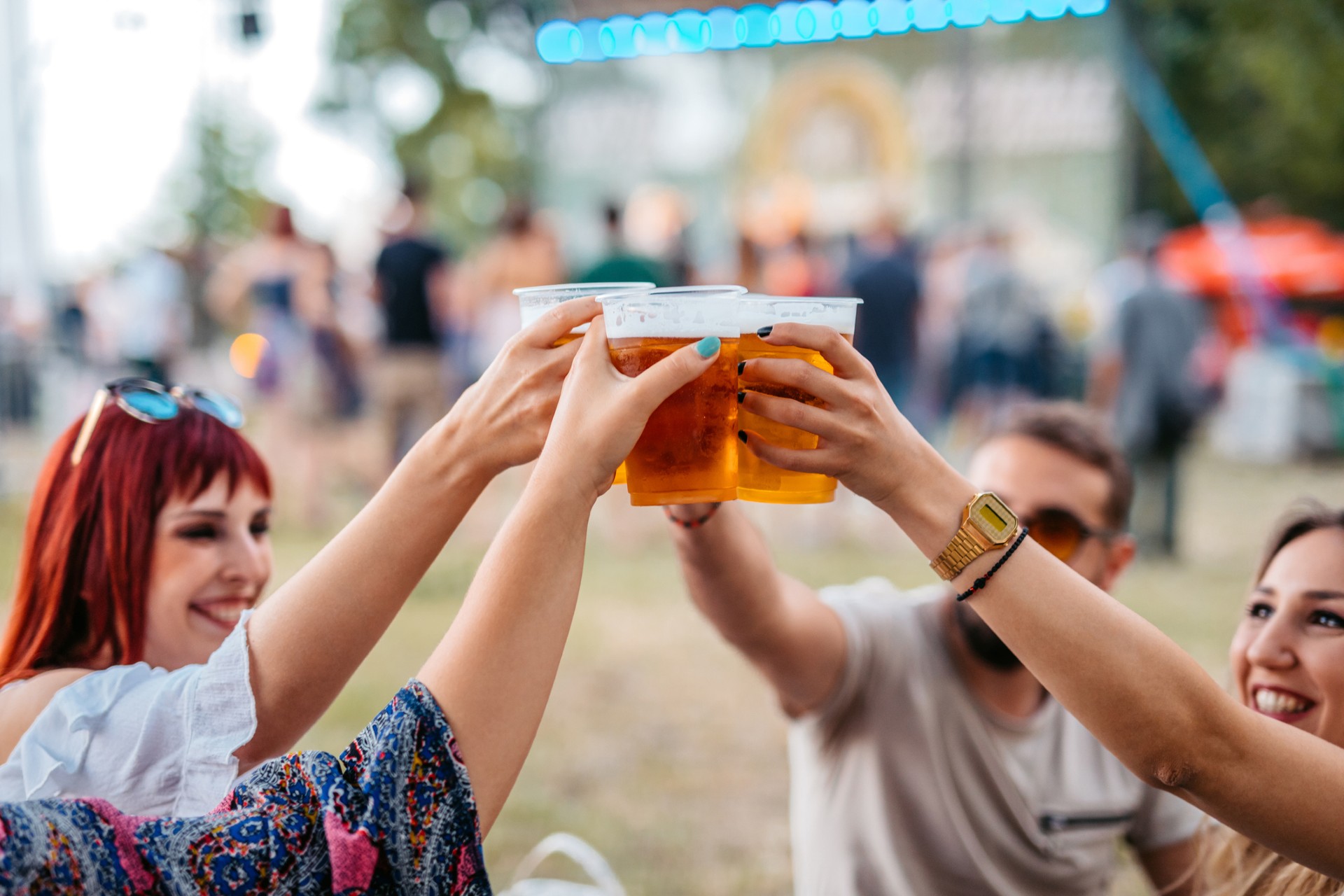 Don’t Look Back In Lager - Oasis Fans To Sink Enough Beer To Fill 609,000 Bucket Hats This Summer